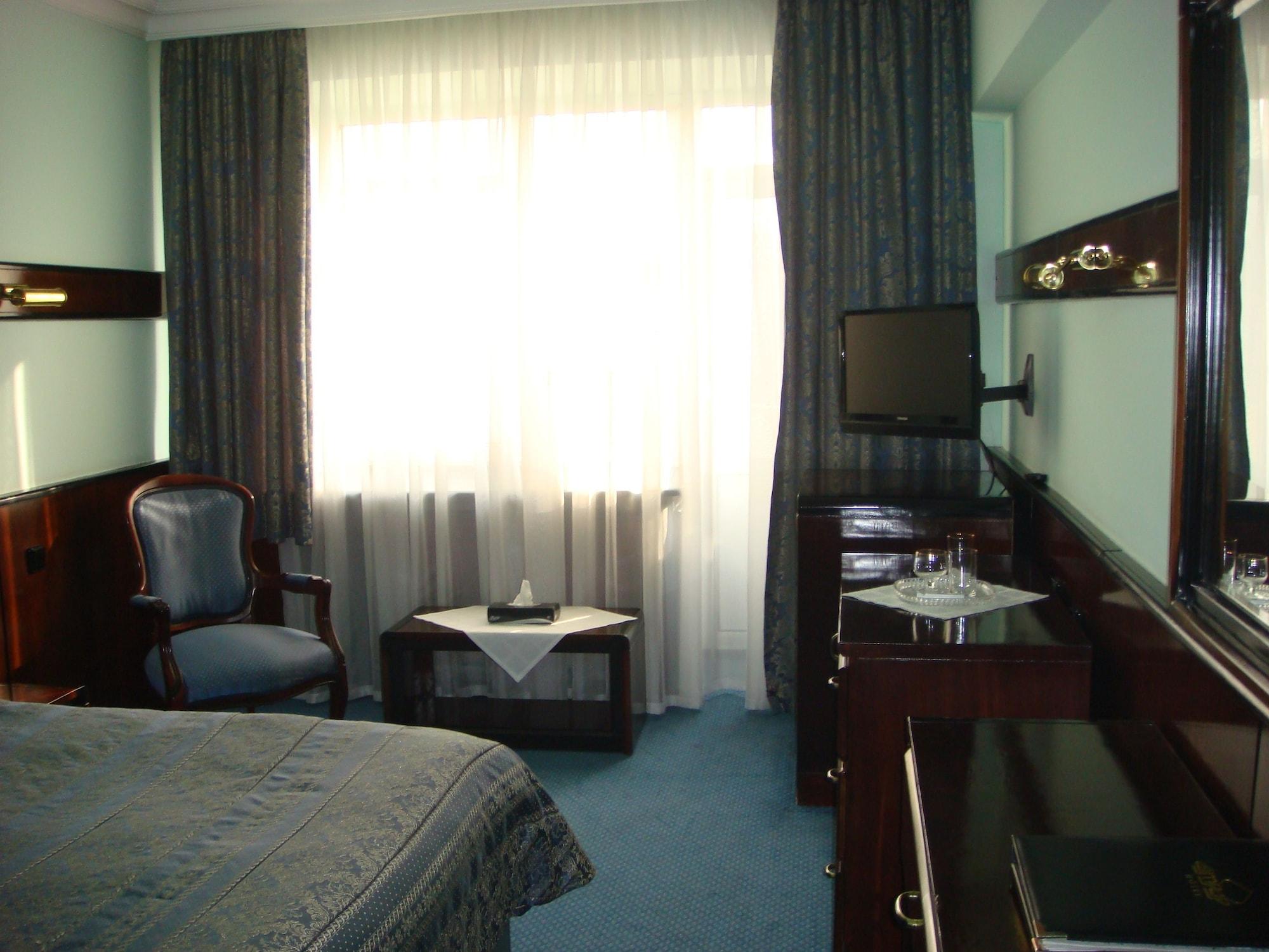Otrar Hotel Almaty Exterior photo