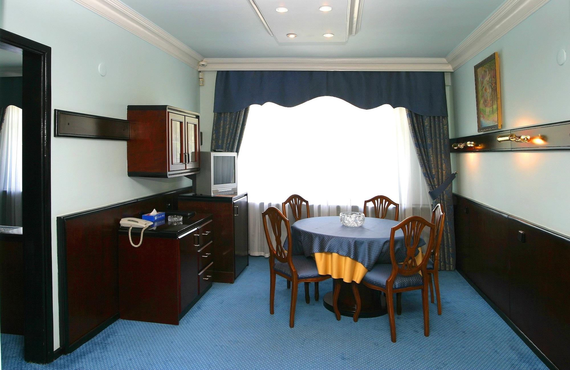 Otrar Hotel Almaty Exterior photo