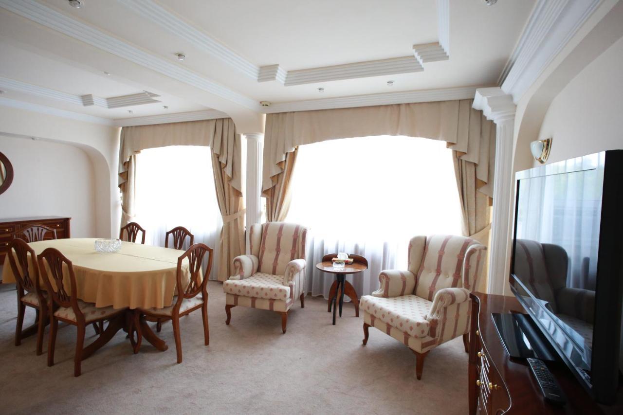 Otrar Hotel Almaty Exterior photo